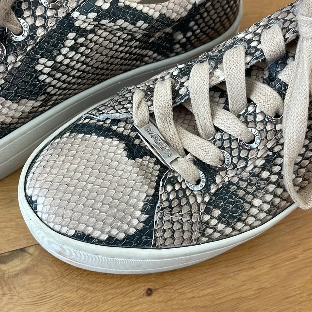 JSlides Platform Sneaker